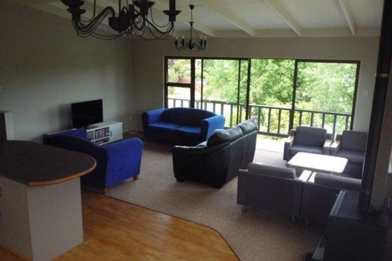 Photo of property in 30 Irwin Place, Kinloch, Taupo, 3377