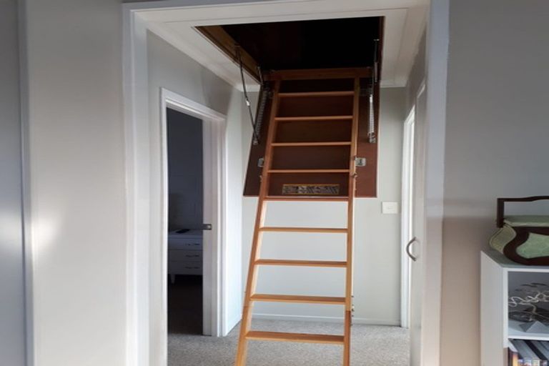 Photo of property in 11 Fantail Court, Orewa, 0931