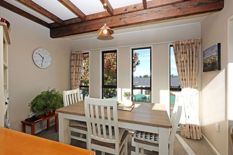 Photo of property in 11 Leven Street, South Hill, Oamaru, 9400