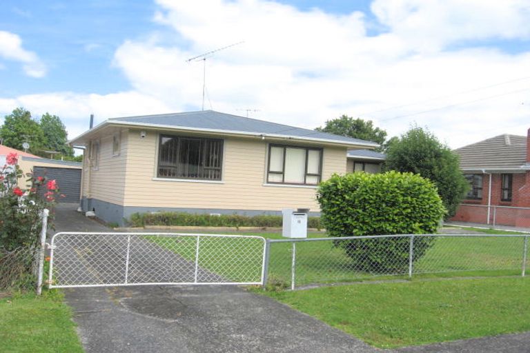 Photo of property in 4 Orchard Rise, Rosehill, Papakura, 2113