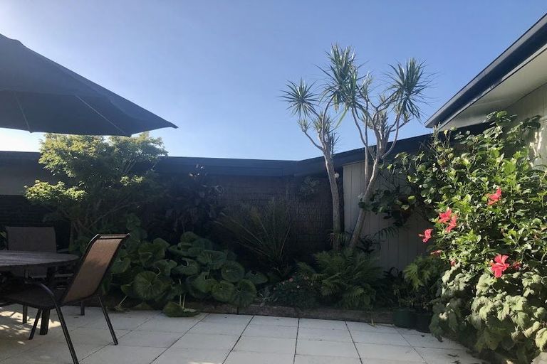 Photo of property in 3/2 Chilton Place, Howick, Auckland, 2014