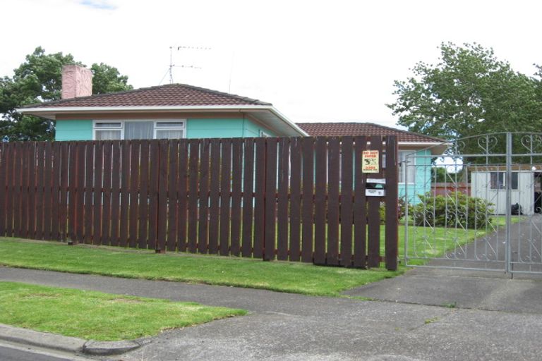Photo of property in 11 Tacon Place, Mangere, Auckland, 2022