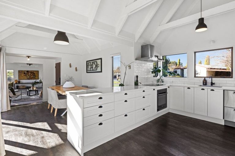 Photo of property in 5 Rush Place, Havelock North, 4130