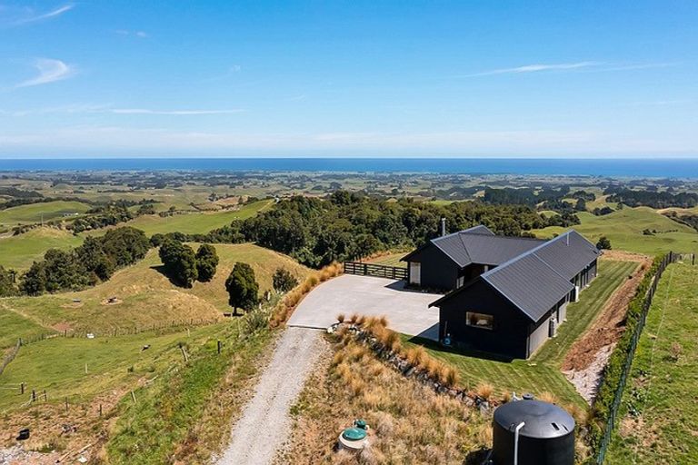 Photo of property in 791 Dover Road, Okato, New Plymouth, 4374