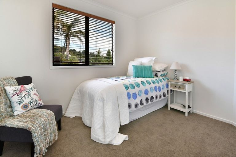 Photo of property in 21b Siesta Terrace, Gulf Harbour, Whangaparaoa, 0930