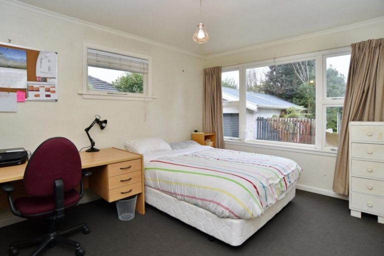 Photo of property in 8 Westmont Street, Ilam, Christchurch, 8041