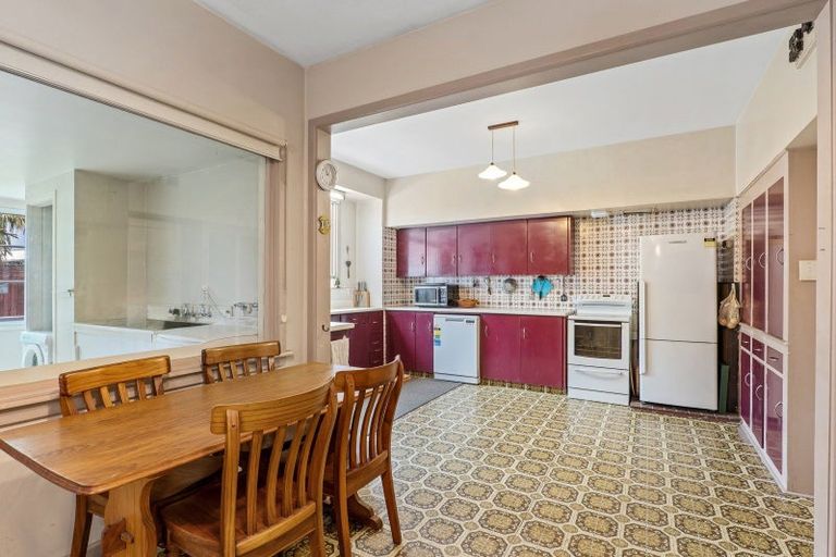 Photo of property in 92a Clyde Road, Ilam, Christchurch, 8041