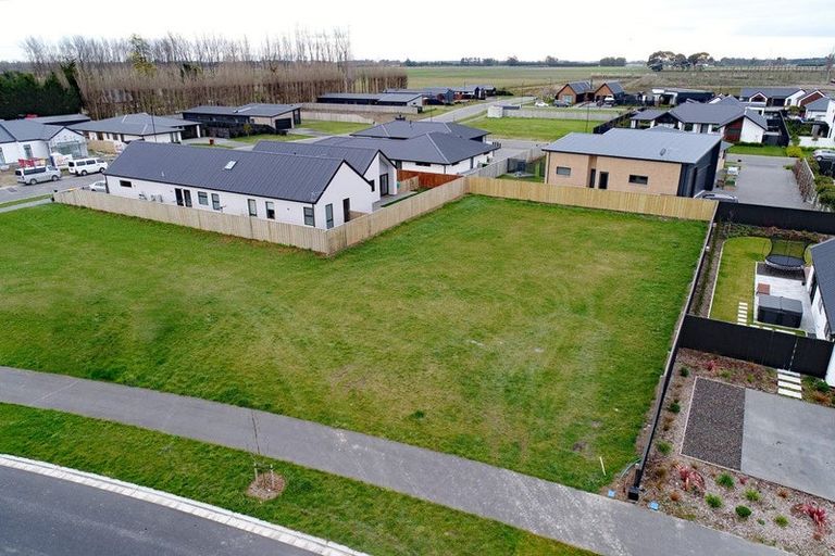 Photo of property in 2/391 Lake Road, Hauraki, Auckland, 0622