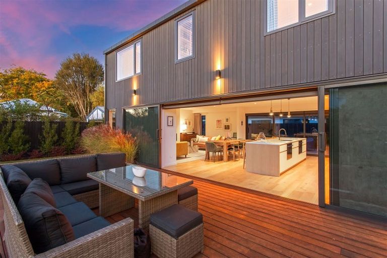 Photo of property in 86 Wairakei Road, Bryndwr, Christchurch, 8052