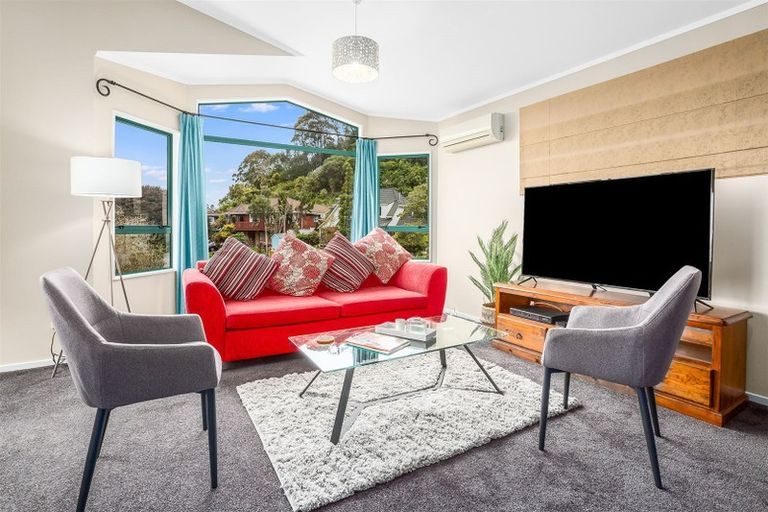 Photo of property in 68 Peterhouse Street, Tawa, Wellington, 5028