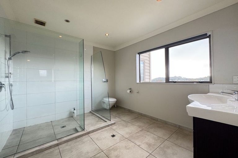 Photo of property in 6 Port Lane, Whitby, Porirua, 5024