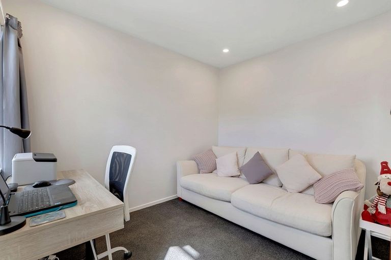 Photo of property in 7 Cromarty Place, Papakowhai, Porirua, 5024