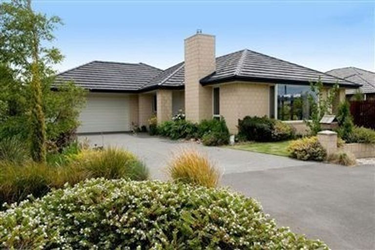 Photo of property in 3 Cassinia Gardens, Aidanfield, Christchurch, 8025