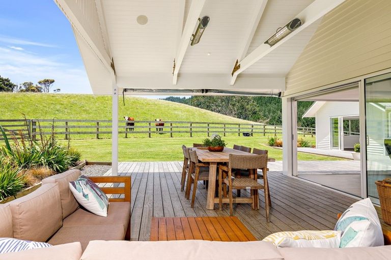 Photo of property in 35 Kaponga Lane, Kaipara Flats, Warkworth, 0981