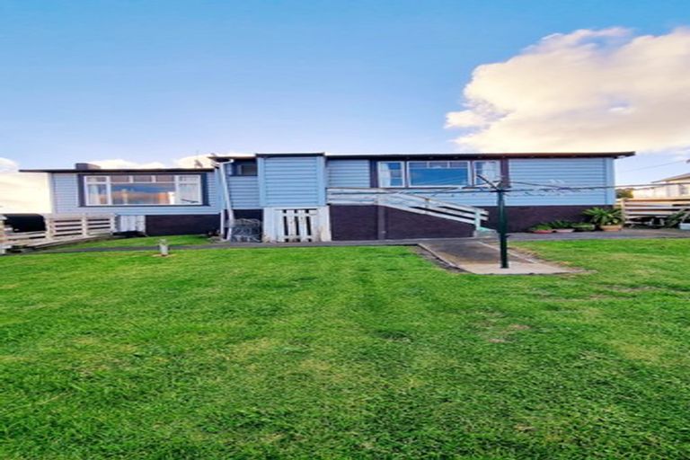 Photo of property in 6 Devon Street, Patea, 4520