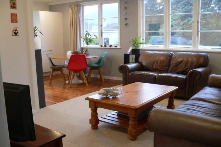 Photo of property in 2a Luckie Street, Tawa, Wellington, 5028