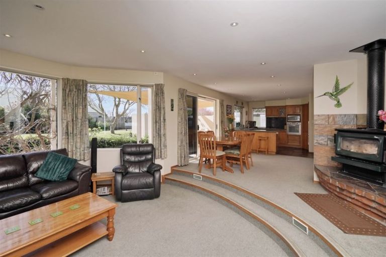 Photo of property in 19 Littles Lane, Woodend, 7610