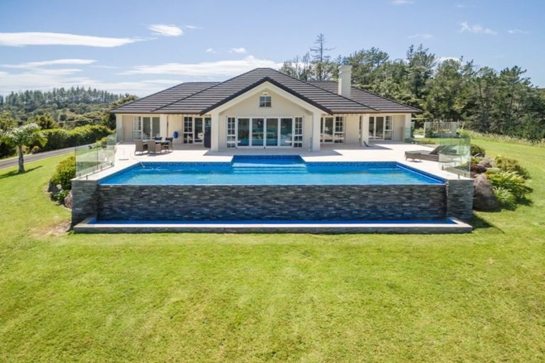 Photo of property in 335 Aucks Road, Okiato, Russell, 0272