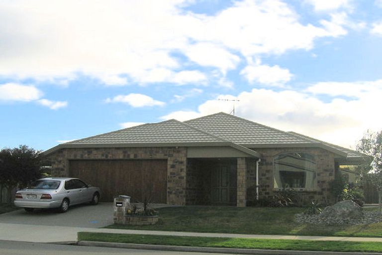 Photo of property in 182 Milne Drive, Paraparaumu, 5032