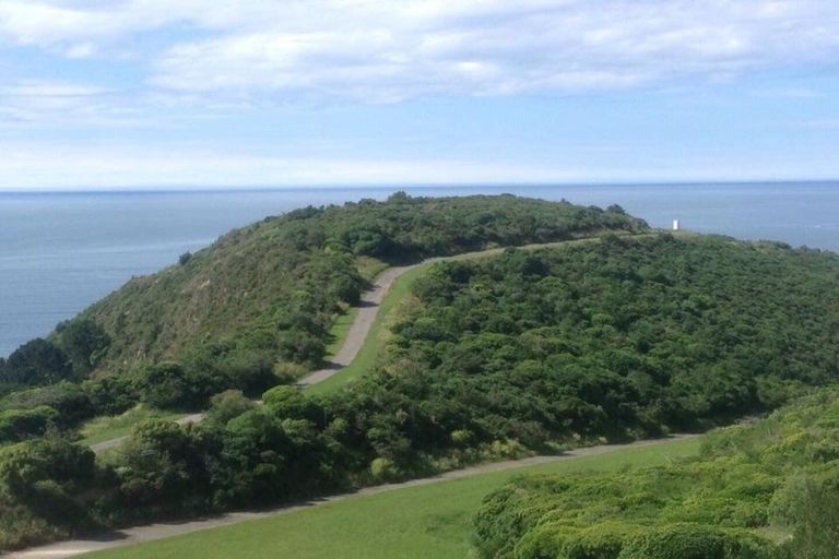 Photo of property in 8 Bury Grove, Strathmore Park, Wellington, 6022