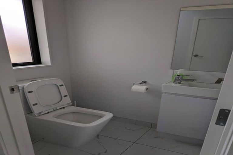 Photo of property in 1/105 Knighton Road, Hillcrest, Hamilton, 3216