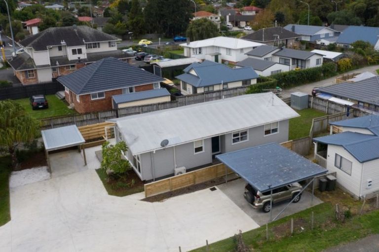 Photo of property in 8 Gossamer Drive, Pakuranga Heights, Auckland, 2010