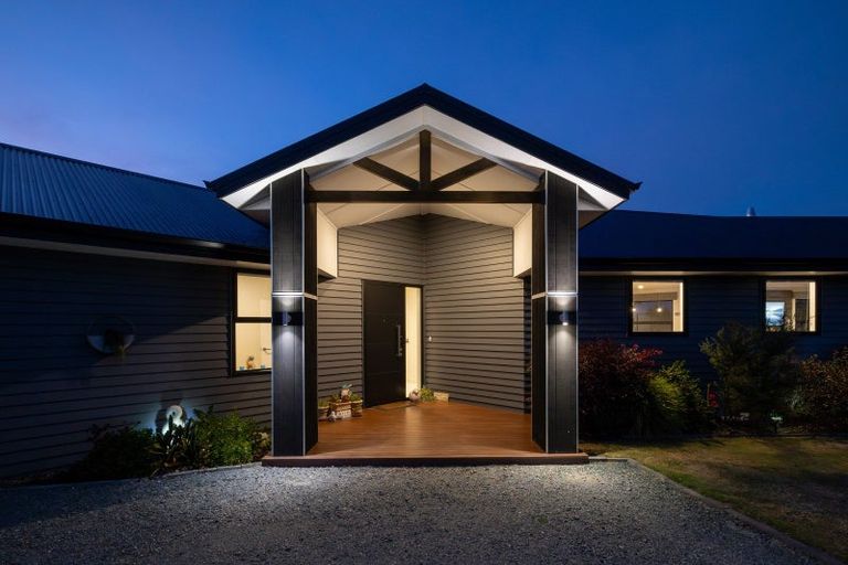 Photo of property in 6 Westmere Drive, Tasman, Upper Moutere, 7173