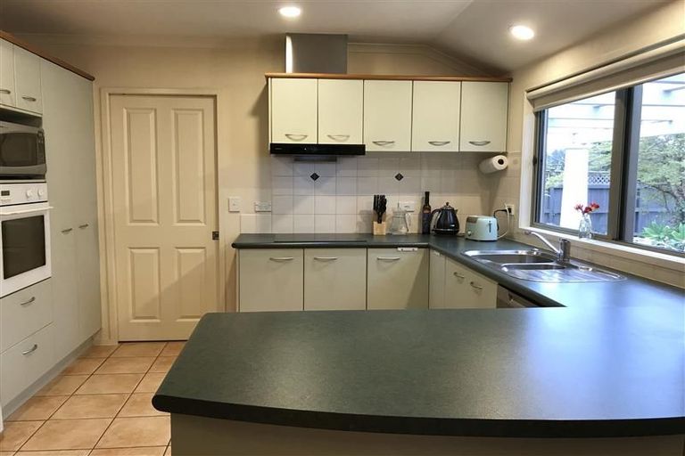 Photo of property in 8 Atworth Way, Burswood, Auckland, 2013