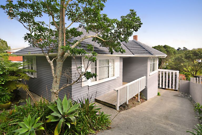 Photo of property in 12 Kendale Drive, Leigh, 0985