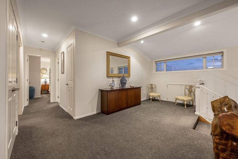 Photo of property in 7 Star Place, Cockle Bay, Auckland, 2014