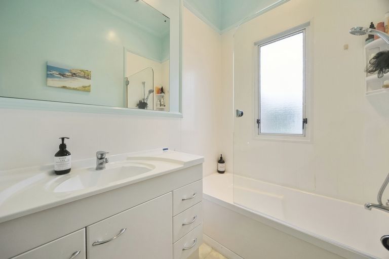 Photo of property in 18 Magdala Street, Tainui, Dunedin, 9013