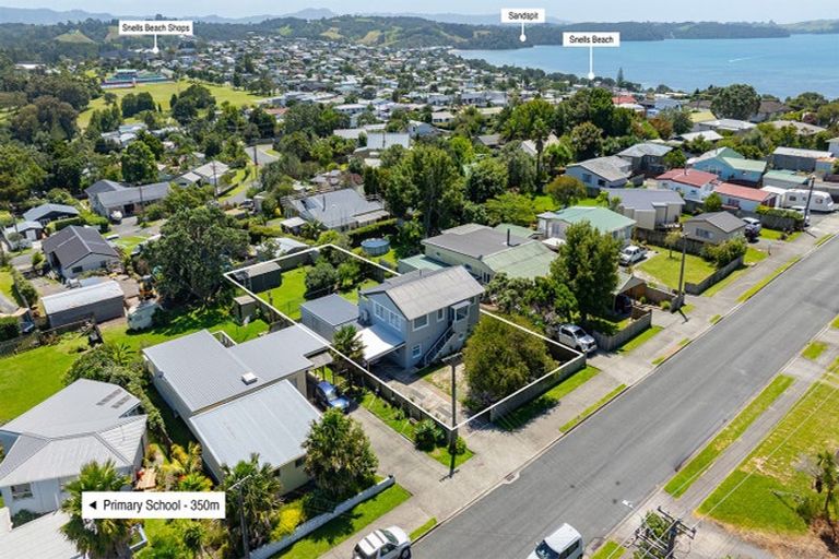 Photo of property in 14 Dawson Road, Snells Beach, 0920