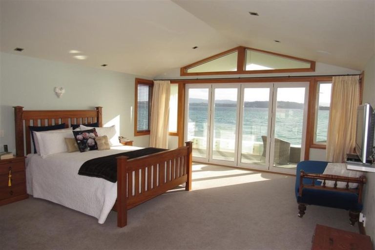 Photo of property in 7 Maire Street, Eastbourne, Lower Hutt, 5013