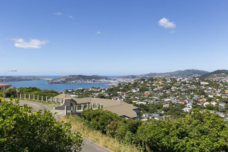 Photo of property in 20 Imran Terrace, Khandallah, Wellington, 6035