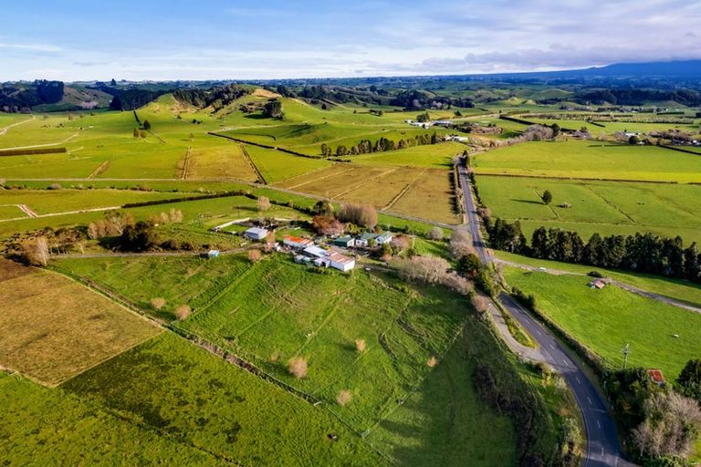 Photo of property in 638 Tariki Road, Ratapiko, Inglewood, 4390