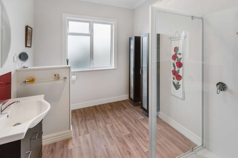 Photo of property in 17 Field Street, Aramoho, Whanganui, 4500