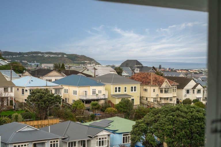 Photo of property in 73 Hataitai Road, Hataitai, Wellington, 6021