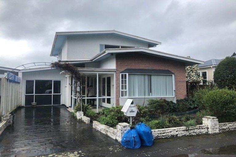 Photo of property in 69-69a Bronte Street East, Nelson, 7010