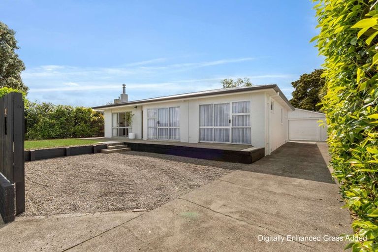 Photo of property in 37 Waterloo Crescent, Hokowhitu, Palmerston North, 4410