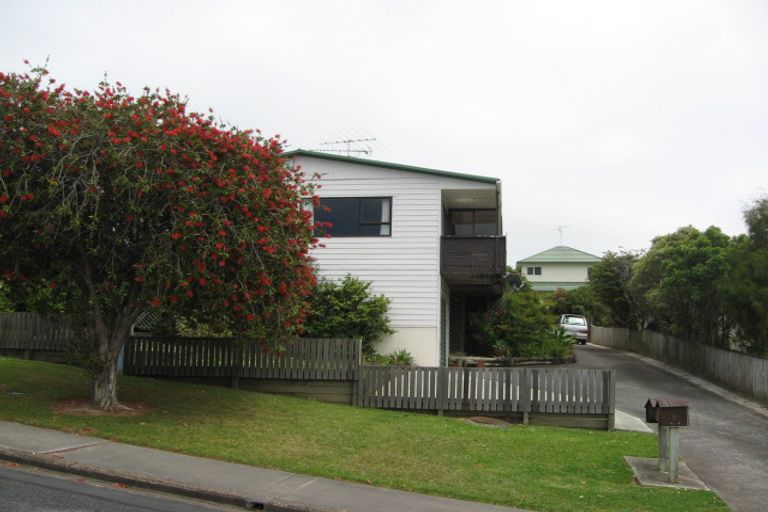 Photo of property in 8a Ladies Mile, Manly, Whangaparaoa, 0930