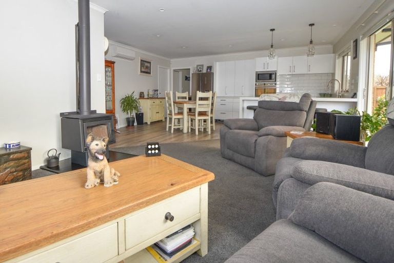 Photo of property in 3a Madison Street, Carterton, 5713