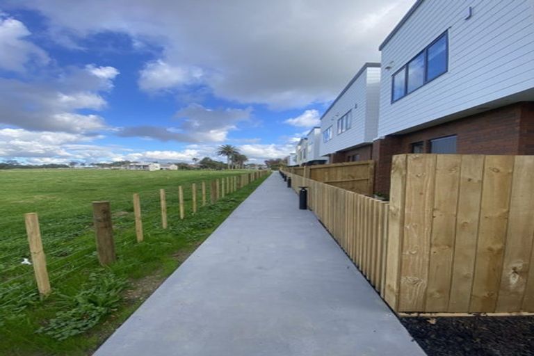 Photo of property in 14/35 Young Crescent, Drury, 2113