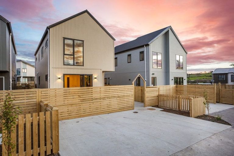 Photo of property in 173 Henwood Road, Westgate, 0814