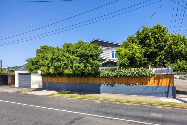 Photo of property in 42 Barriball Street, Fitzroy, New Plymouth, 4312
