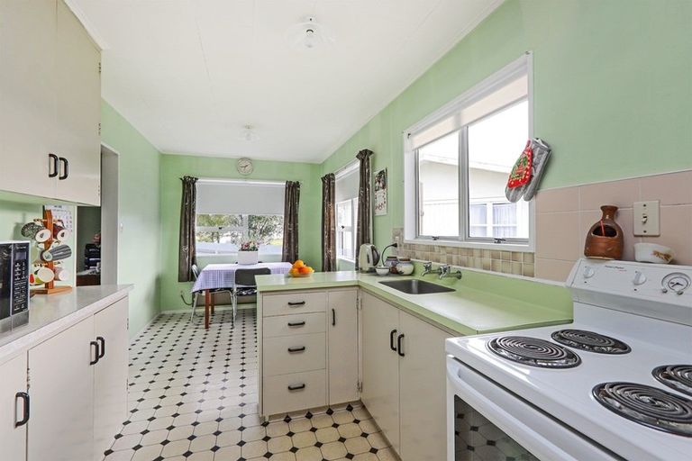 Photo of property in 54 Liverpool Crescent, Flaxmere, Hastings, 4120