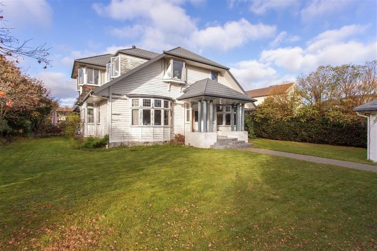 Photo of property in 8 Jacksons Road, Merivale, Christchurch, 8014