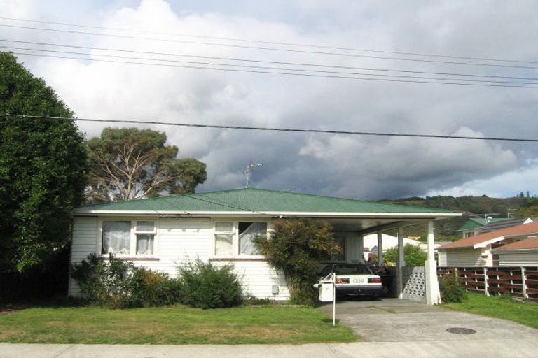 Photo of property in 12 Benge Crescent, Clouston Park, Upper Hutt, 5018