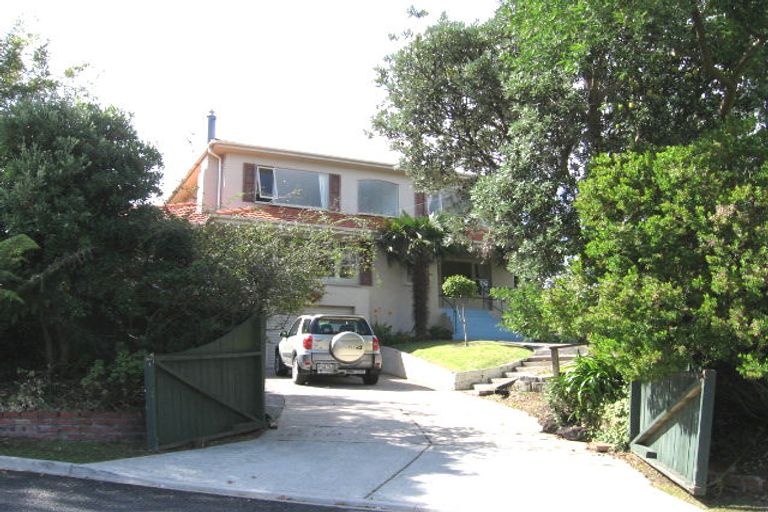 Photo of property in 39 Bayview Road, Browns Bay, Auckland, 0630