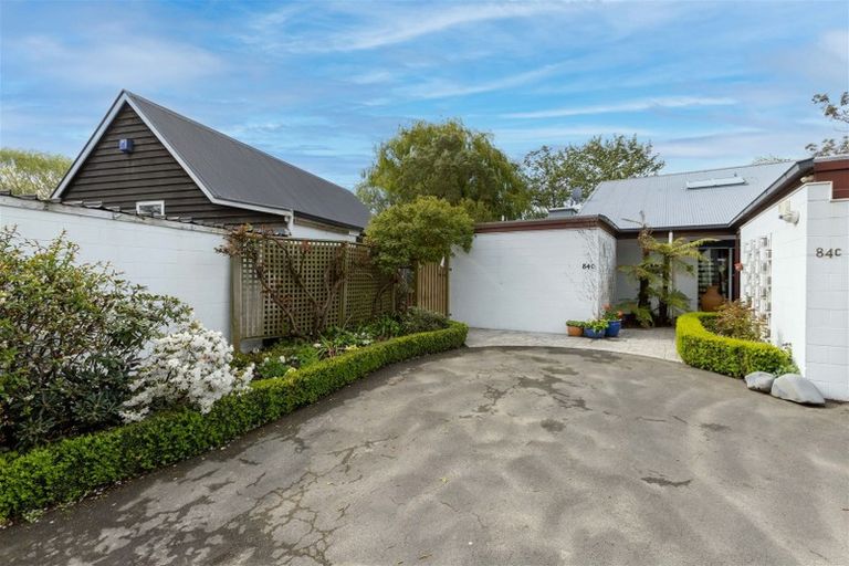 Photo of property in 84c Avonhead Road, Avonhead, Christchurch, 8042