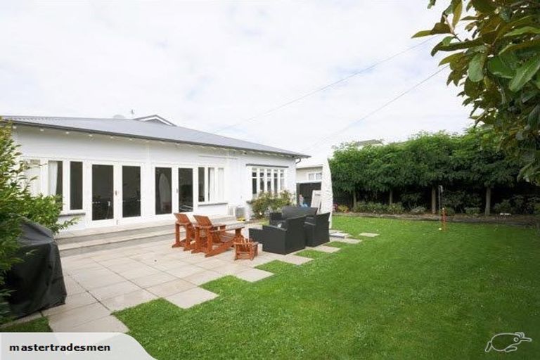 Photo of property in 52 Hawkesbury Avenue, St Albans, Christchurch, 8014